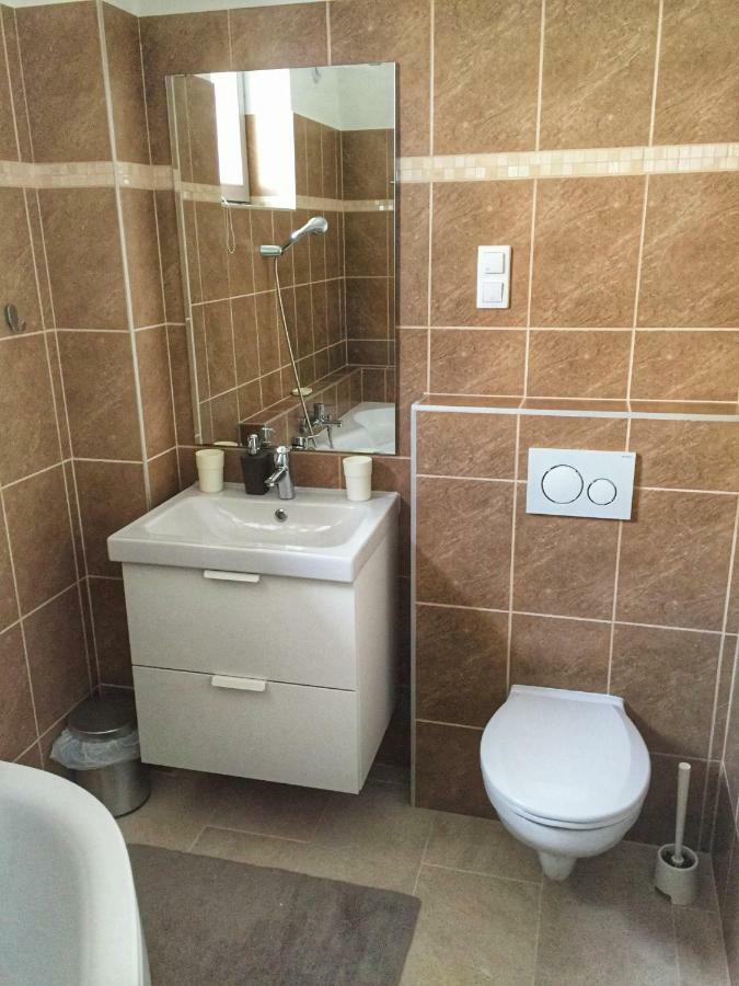 Gardenia Apartman Эстергом Экстерьер фото