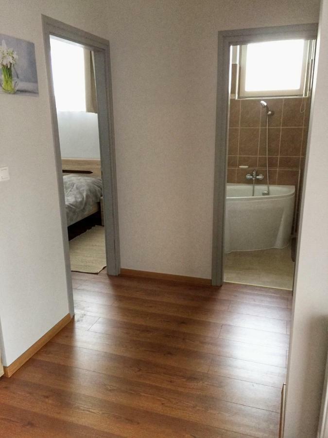 Gardenia Apartman Эстергом Экстерьер фото