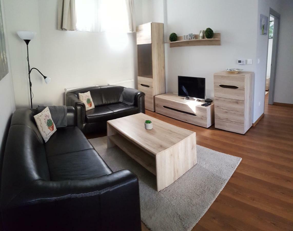 Gardenia Apartman Эстергом Экстерьер фото