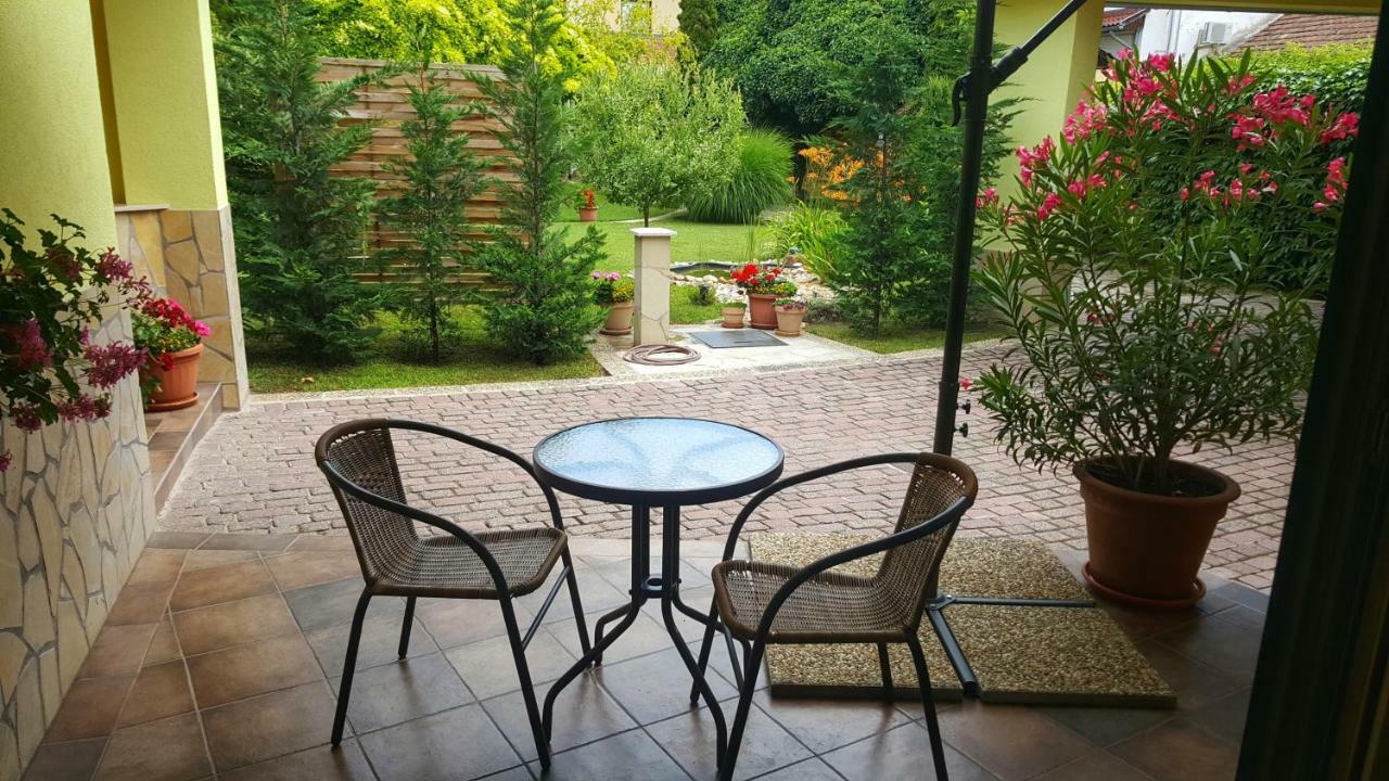 Gardenia Apartman Эстергом Экстерьер фото